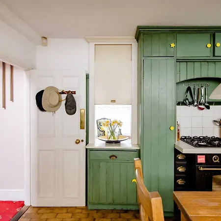 Billericay Georgian House Sleeps 6 - Pet Friendly Exterior photo