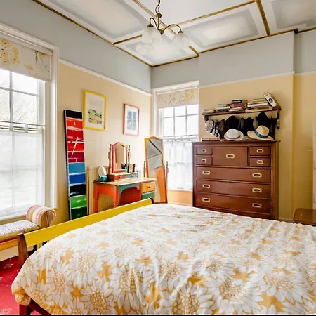 Billericay Georgian House Sleeps 6 - Pet Friendly Exterior photo